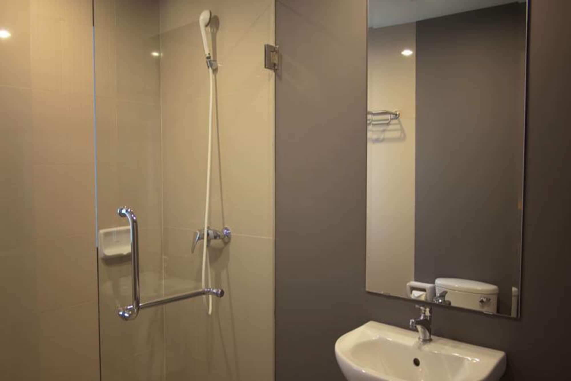 Abizz Hotel Lampang Airport Luaran gambar