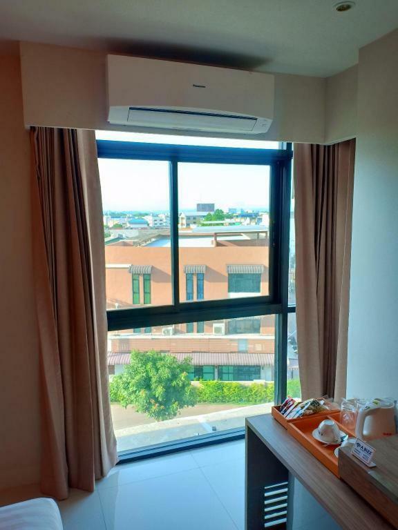 Abizz Hotel Lampang Airport Luaran gambar