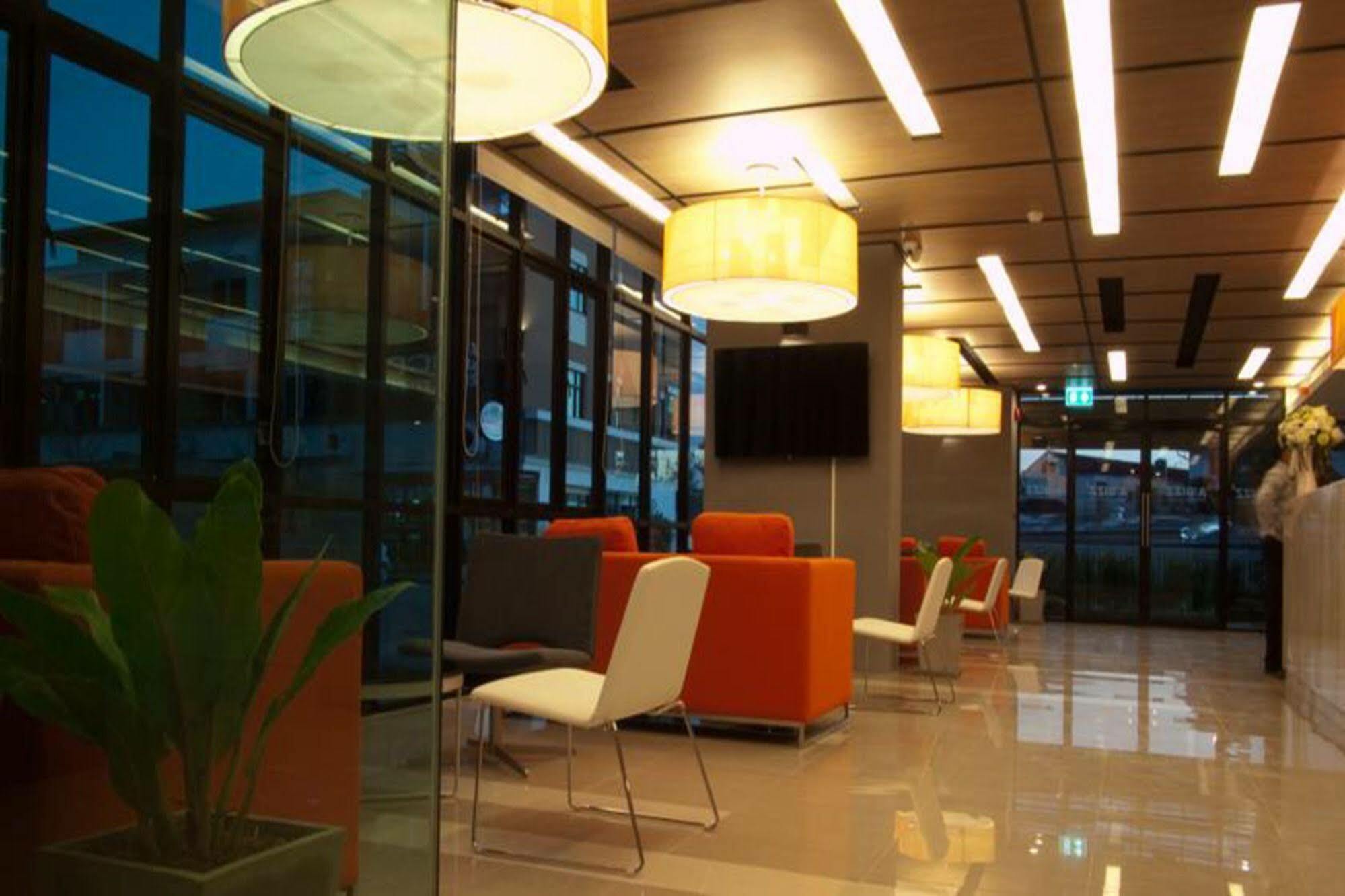 Abizz Hotel Lampang Airport Luaran gambar